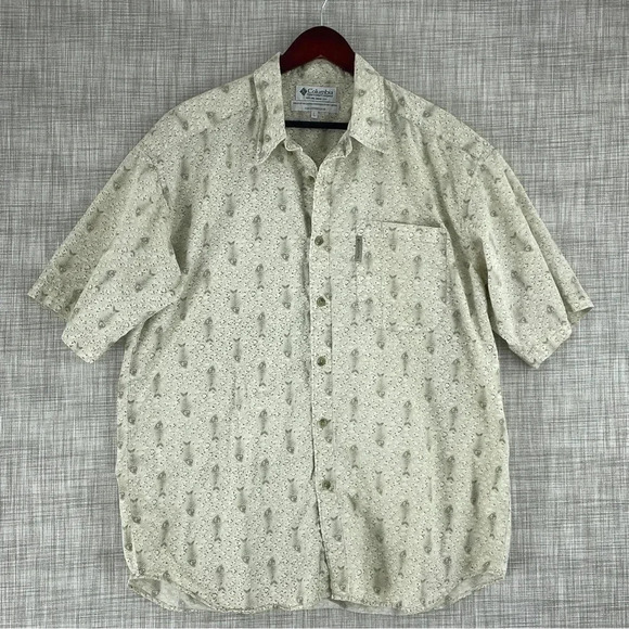 Columbia Mens Size L Short sleeve button down shirt 1410 - Picture 1 of 6
